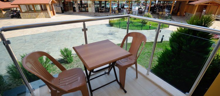 Kara Manzaralı Standart Oda görsel 2